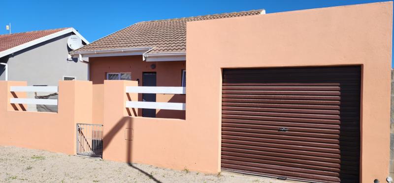 2 Bedroom Property for Sale in Pelikan Park Western Cape